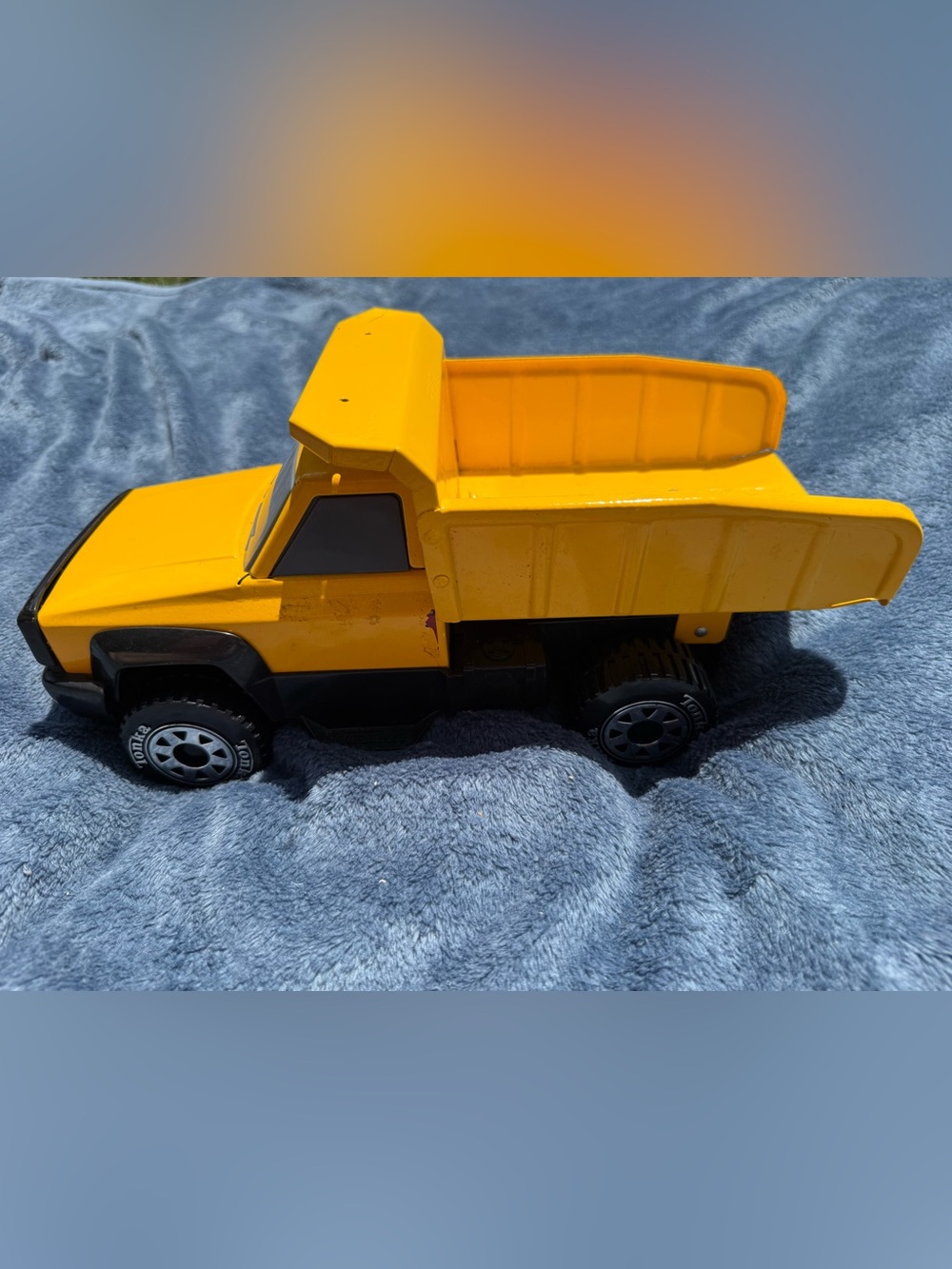 Tonka Metal Yellow Dump Truck Construction Truck